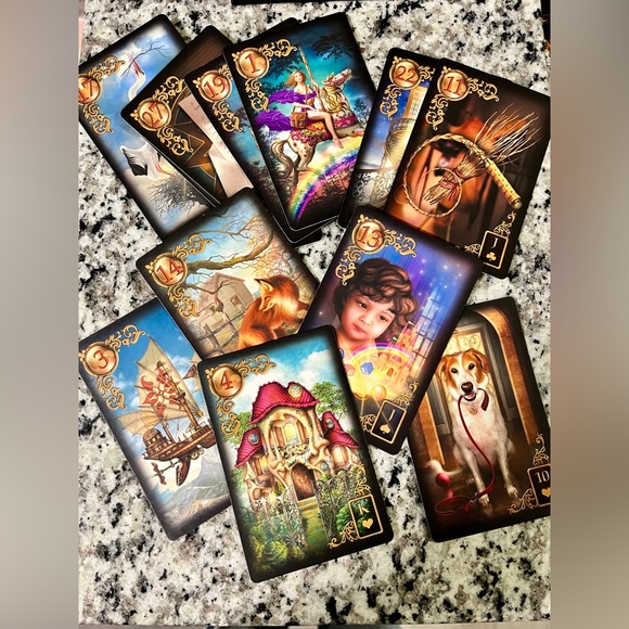 🔮Gilded Reverie lenormand deck autographed by designer too! Fortune psychic fun🔮 - Picture 8 of 11